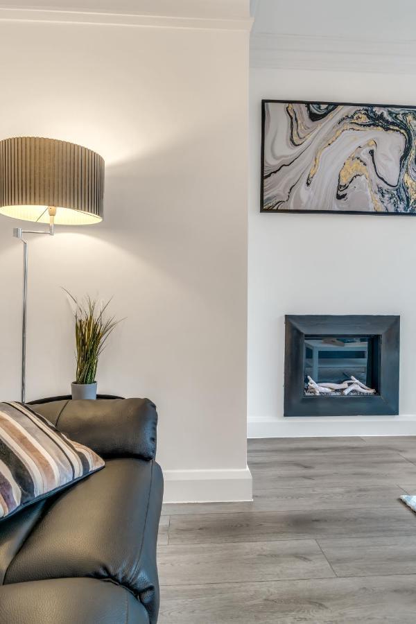 Park House - Near Eateries, Micro Brewery, Pubs, Beauty Salons And Boutique Shops, Argyle, Games Room, Free Netflix, In The Heart Of - Dogs Welcome - Hosted By Absolute
