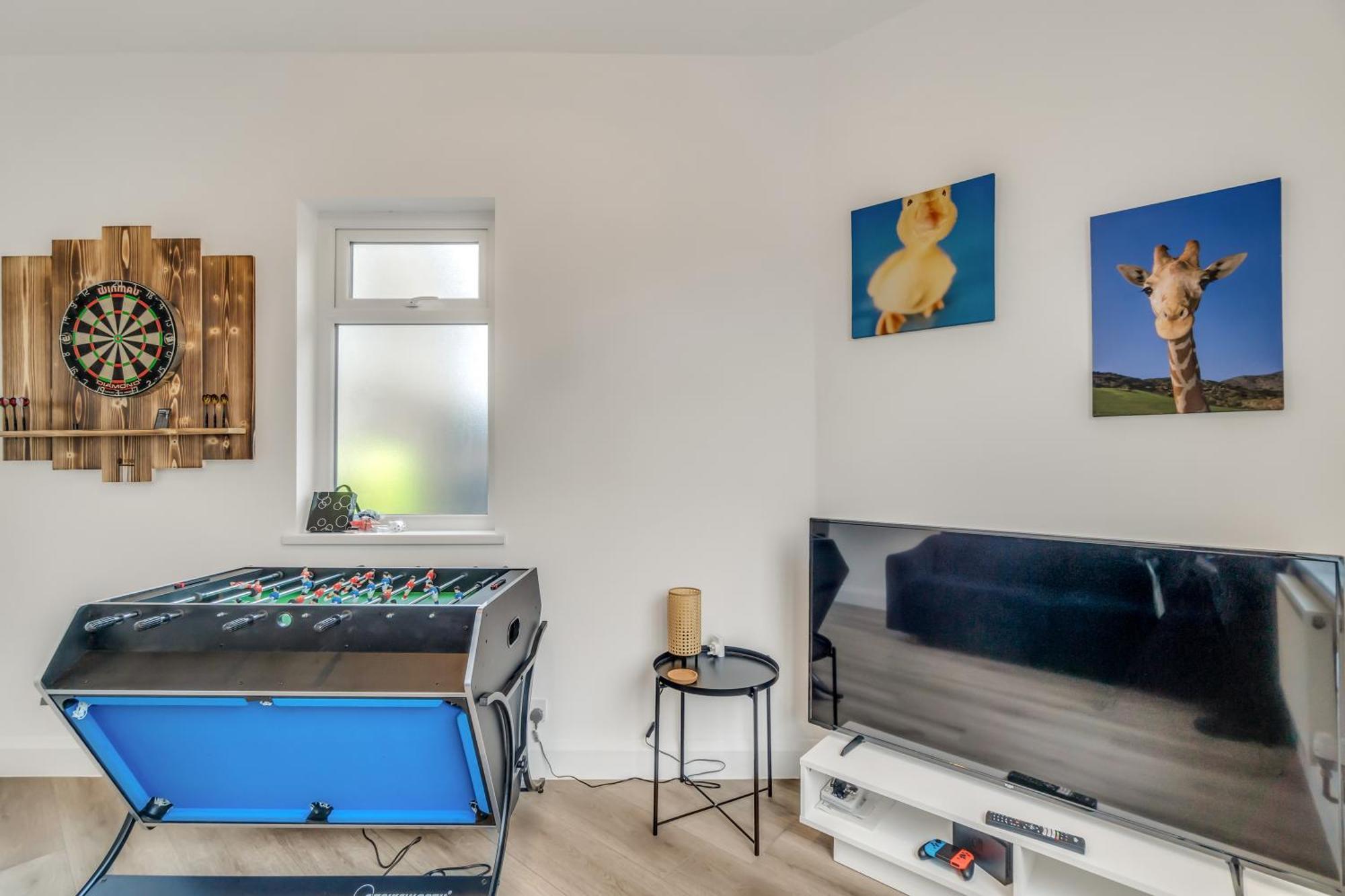 Park House - Near Eateries, Micro Brewery, Pubs, Beauty Salons And Boutique Shops, Argyle, Games Room, Free Netflix, In The Heart Of - Dogs Welcome - Hosted By Absolute Plymouth