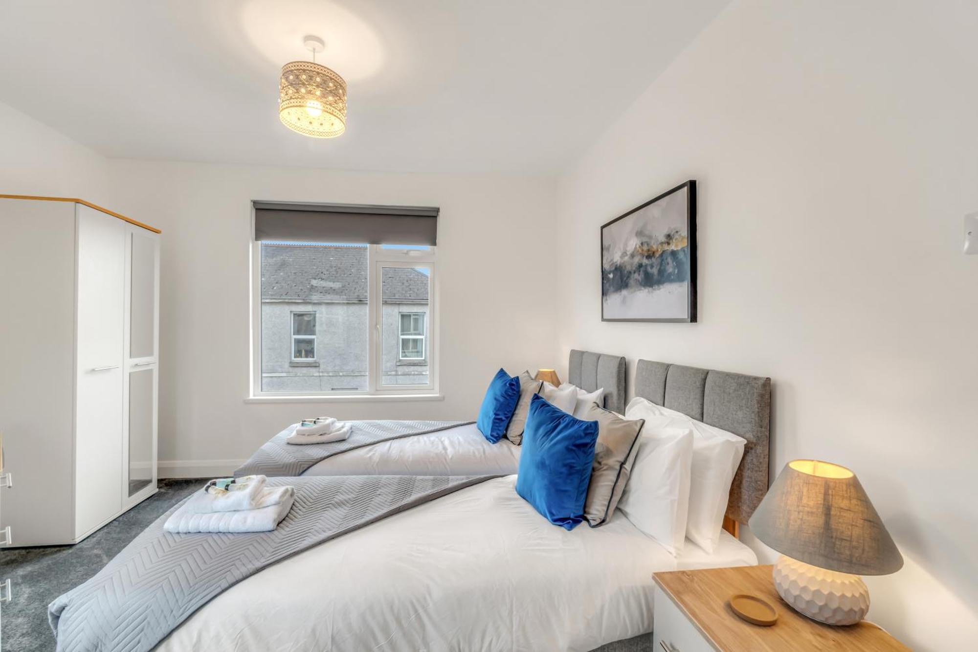 Park House - Near Eateries, Micro Brewery, Pubs, Beauty Salons And Boutique Shops, Argyle, Games Room, Free Netflix, In The Heart Of - Dogs Welcome - Hosted By Absolute Holiday home Plymouth